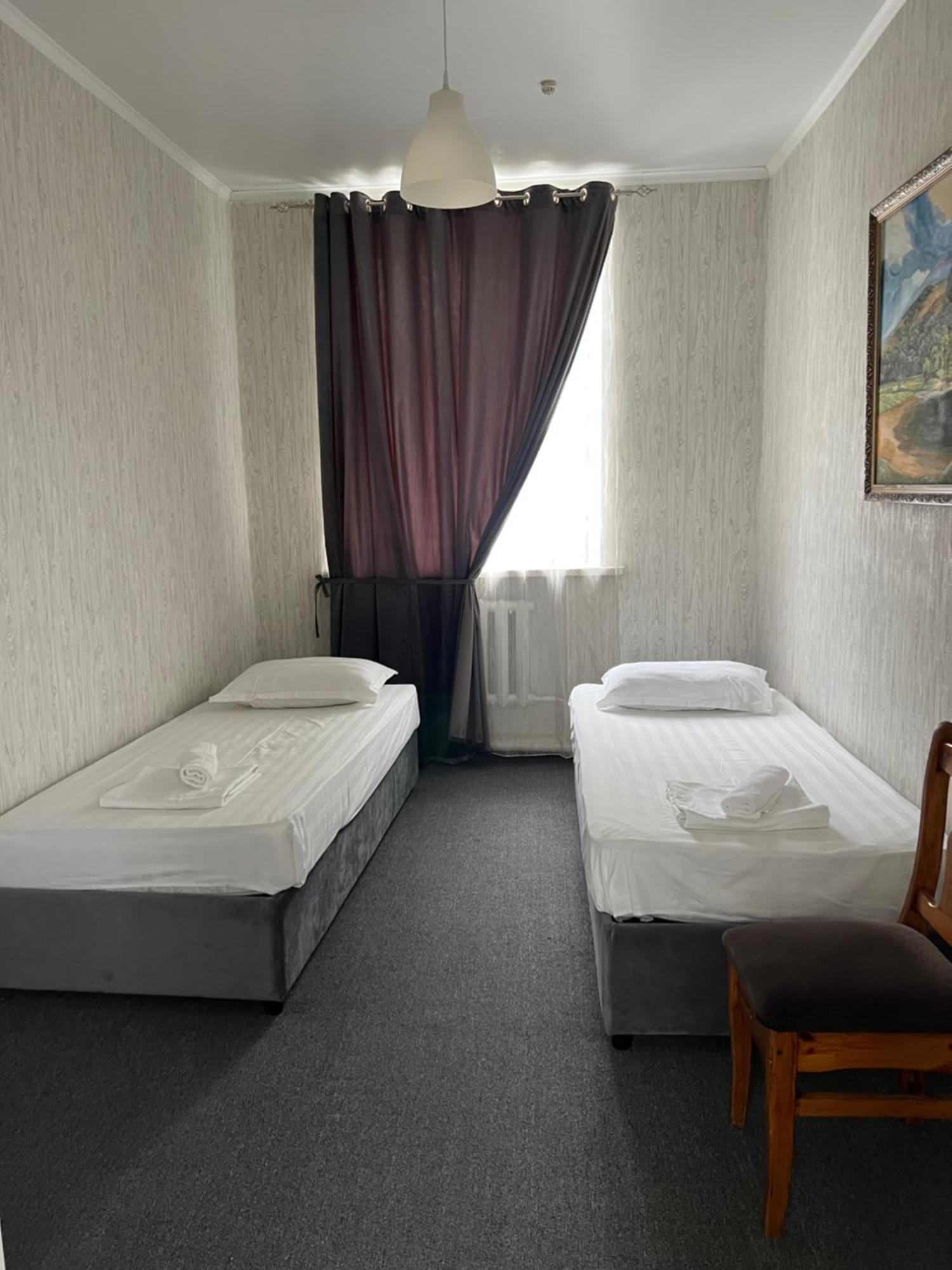Hotel FRESH Aqtöbe Buitenkant foto